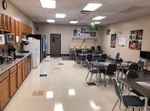In the News Inc. Industrial Manuf. Flex Building: 8517 Sunstate St, Tampa, FL 33634